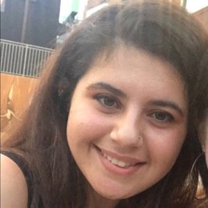 Meet your Posher, Kayla